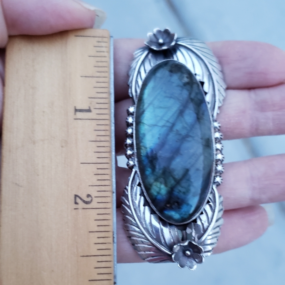 SOLD HUGE Labradorite Sterling Silver Ring Sz 7.25 - Picture 4 of 10